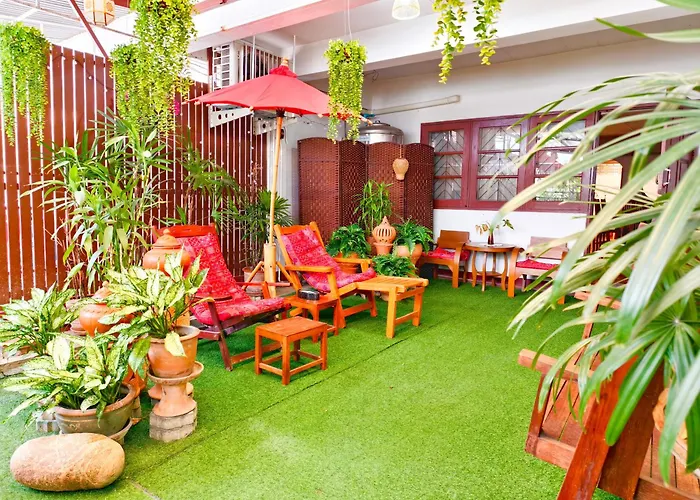 Aphilapa House